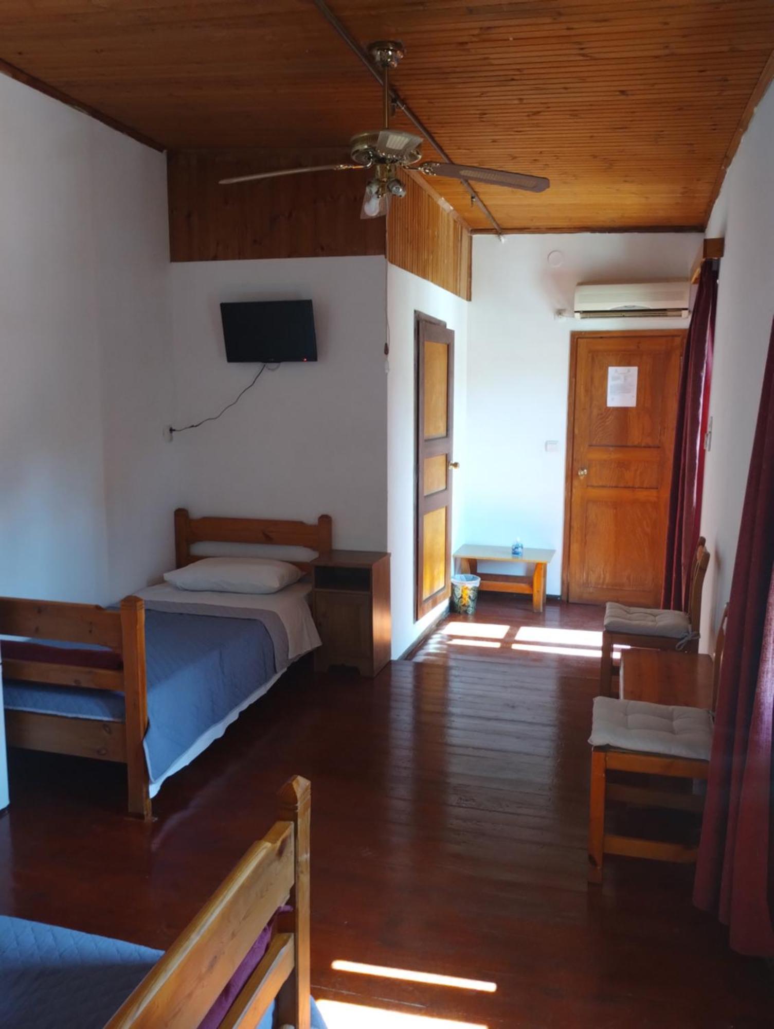 Stelios Rooms To Rent ハニア エクステリア 写真