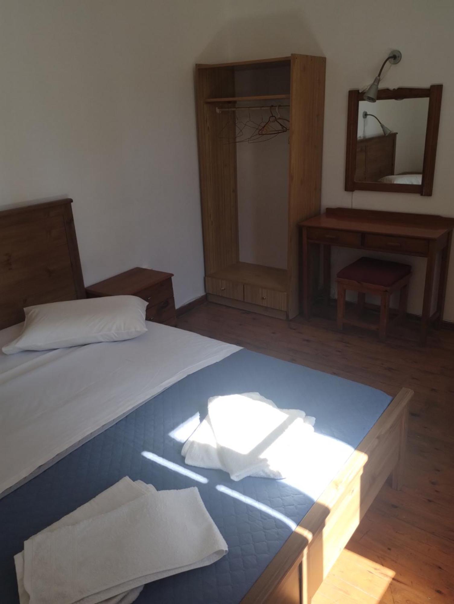 Stelios Rooms To Rent ハニア エクステリア 写真